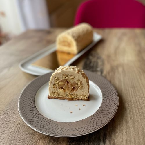 bûche de noêl pommes caramélisées et vanille